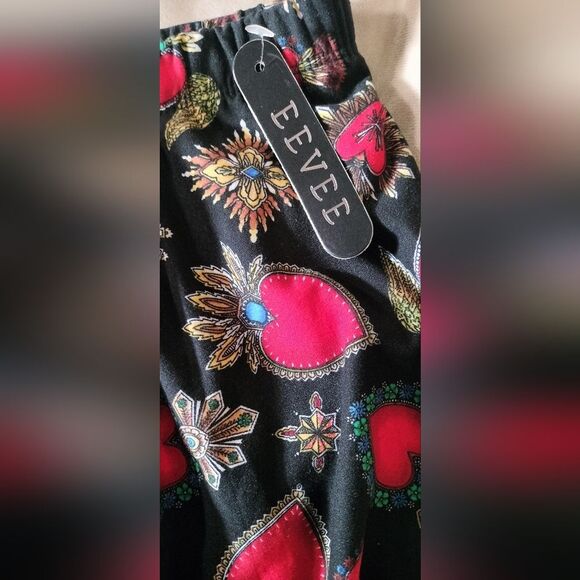 NWT! EEVEE BRUSHED JEWELED HEARTS LEGGINGS. O/S - Picture 7 of 7